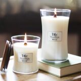 WoodWick® Large Candle – Magnolia (verlaat assortiment)